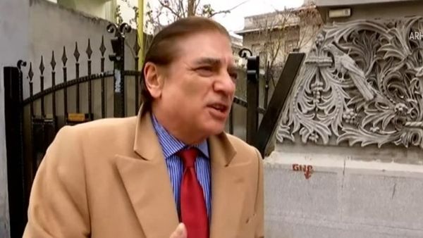 VIDEO Paul de Rom&acirc;nia, extrădat din Franța după o lungă urmărire judiciară