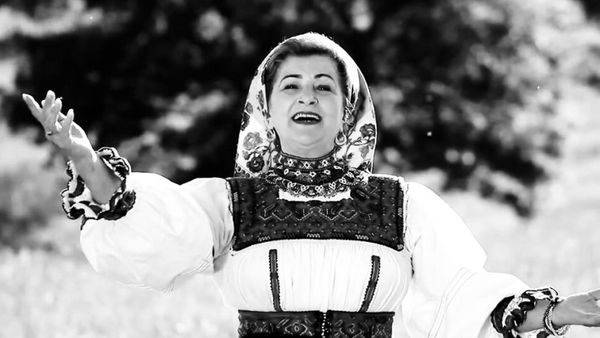 Tristețe &icirc;n lumea folclorului rom&acirc;nesc! Artista&nbsp;Maria Petca Poptean, cunoscută drept &bdquo;Privighetoarea Țării Oașului&rdquo;, s-a stins din viață la 72 de ani
