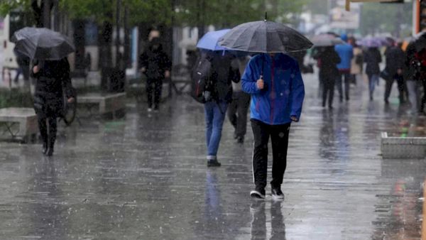 Vremea se schimba radical de luni. Un val de aer polar va traversa Rom&acirc;nia, iar temperaturile vor scădea chiar și cu 12 grade Celsius