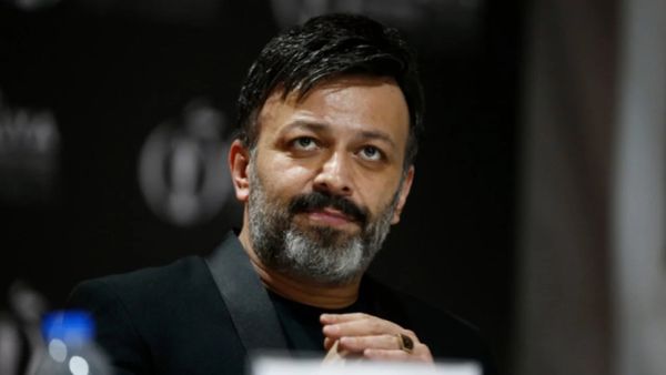 Imaginile durerii de la &icirc;nmorm&acirc;ntarea celebrului actor turc Serhat Kılı&ccedil;. Tatăl acestuia a cedat de tristețe c&acirc;nd și-a condus fiul pe ultimul drum