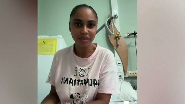 VIDEO Laurette, din nou pe patul de spital. Vedeta are nevoie de o nouă operație