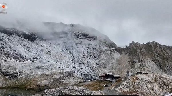VIDEO Primul val de frig și ninsori &icirc;n Rom&acirc;nia: Temperaturile scad sub pragul de &icirc;ngheț, zăpada a acoperit crestele montane