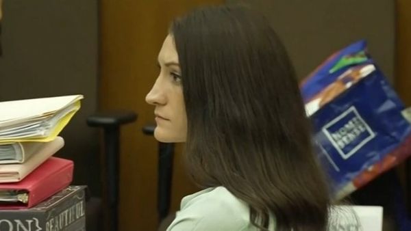 VIDEO Verdict așteptat &icirc;n procesul controversat al mamei acuzate că și-a ucis cei trei copii: psihoza postpartum &icirc;n centrul dezbaterii