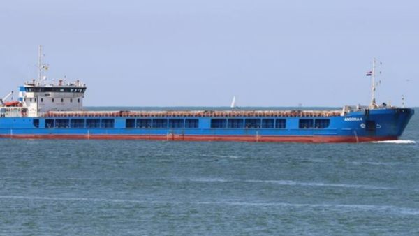 Navă turcească &icirc;ncărcată cu cereale, lovită de o dronă &icirc;n Marea Neagră. Autoritățile rom&acirc;ne au declanșat o operațiune de salvare