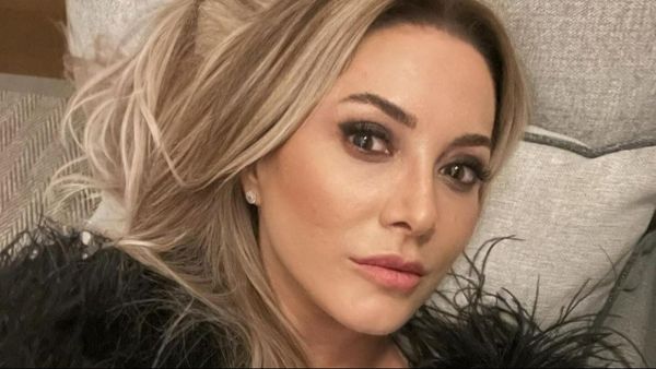 Dolunay Soysert, care joacă rolul Neslihan &icirc;n serialul turcesc Inimă rebelă, apariție de senzație alături de cel mai important bărbat din viața sa